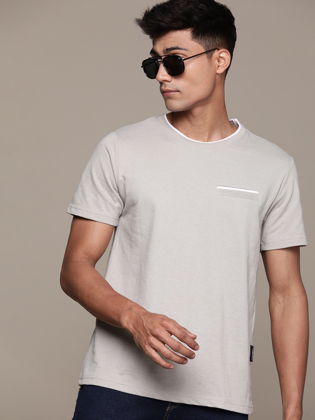 

The Roadster Lifestyle Co. Short Sleeves Textured T-shirt, Grey