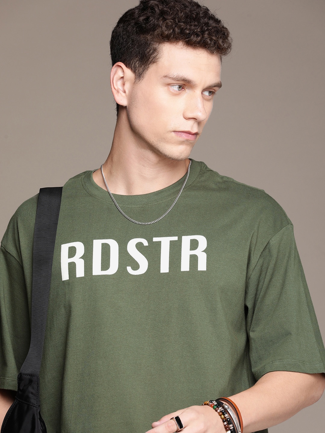 

The Roadster Lifestyle Co. Oversized Fit Men Brand Logo Printed Pure Cotton T-shirt, Olive