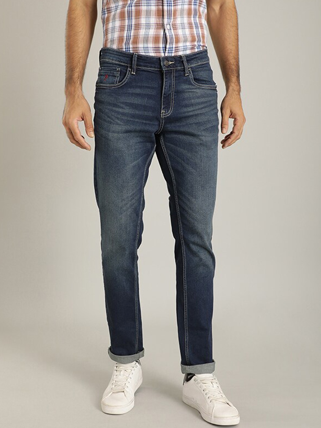 

Indian Terrain Men Brooklyn Slim Fit Stretchable Clean Look Light Fade Jeans, Blue