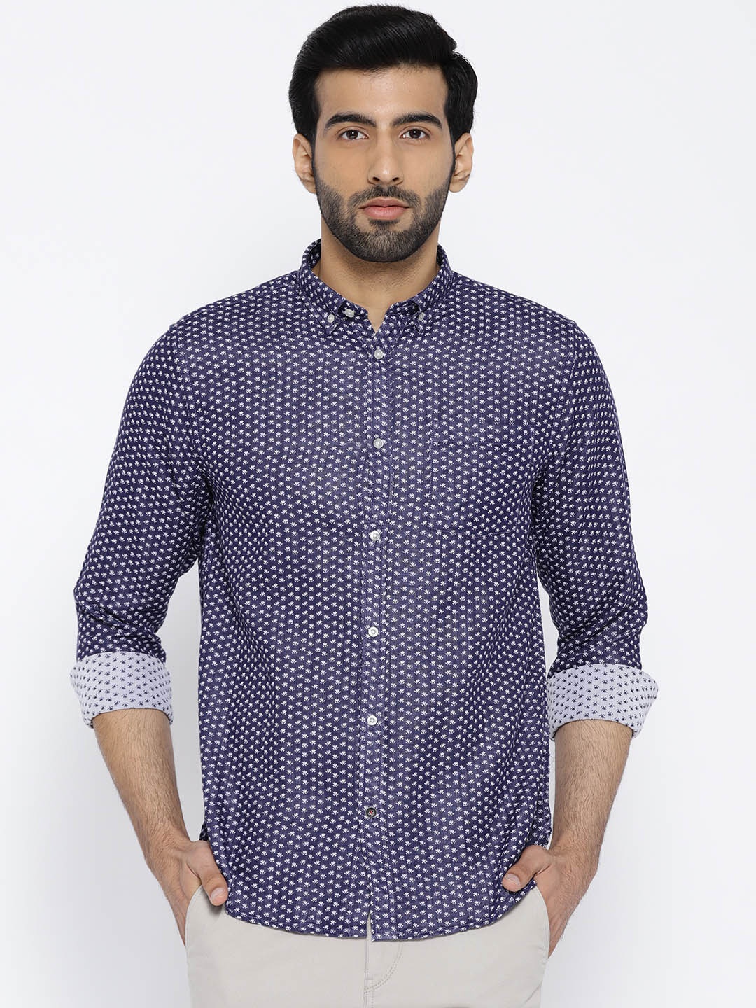 

Blackberrys Men Navy Blue & White Slim Fit Printed Casual Shirt