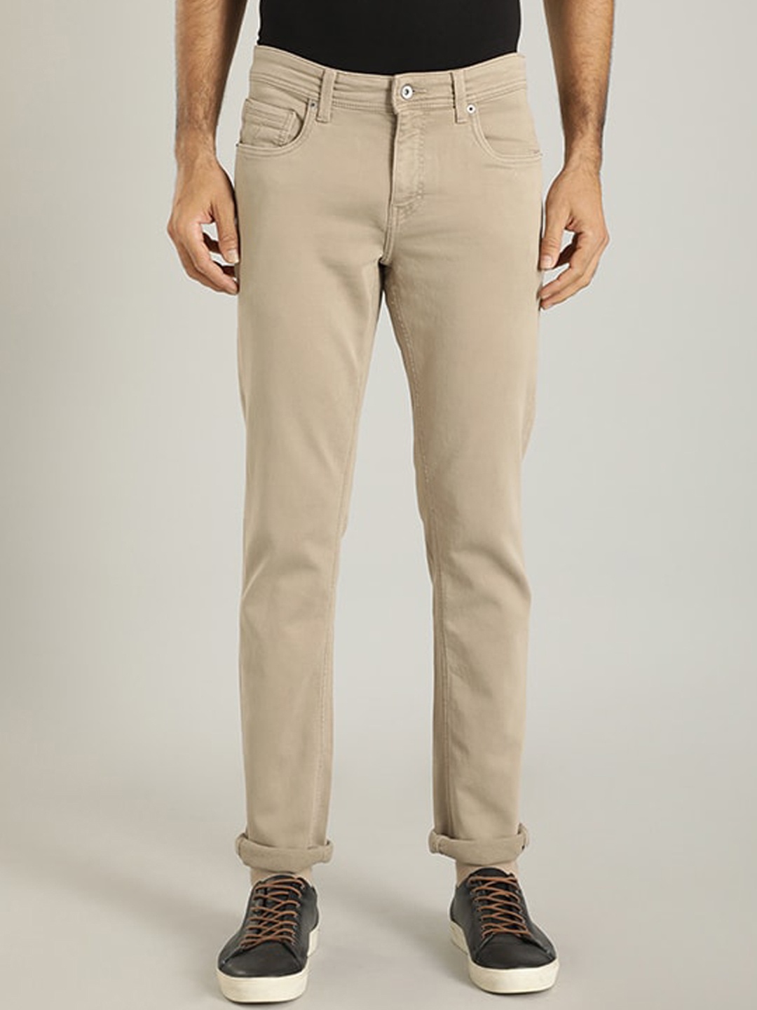 

Indian Terrain Men Brooklyn Clean Look Mid-Rise Slim Fit Stretchable Jeans, Beige
