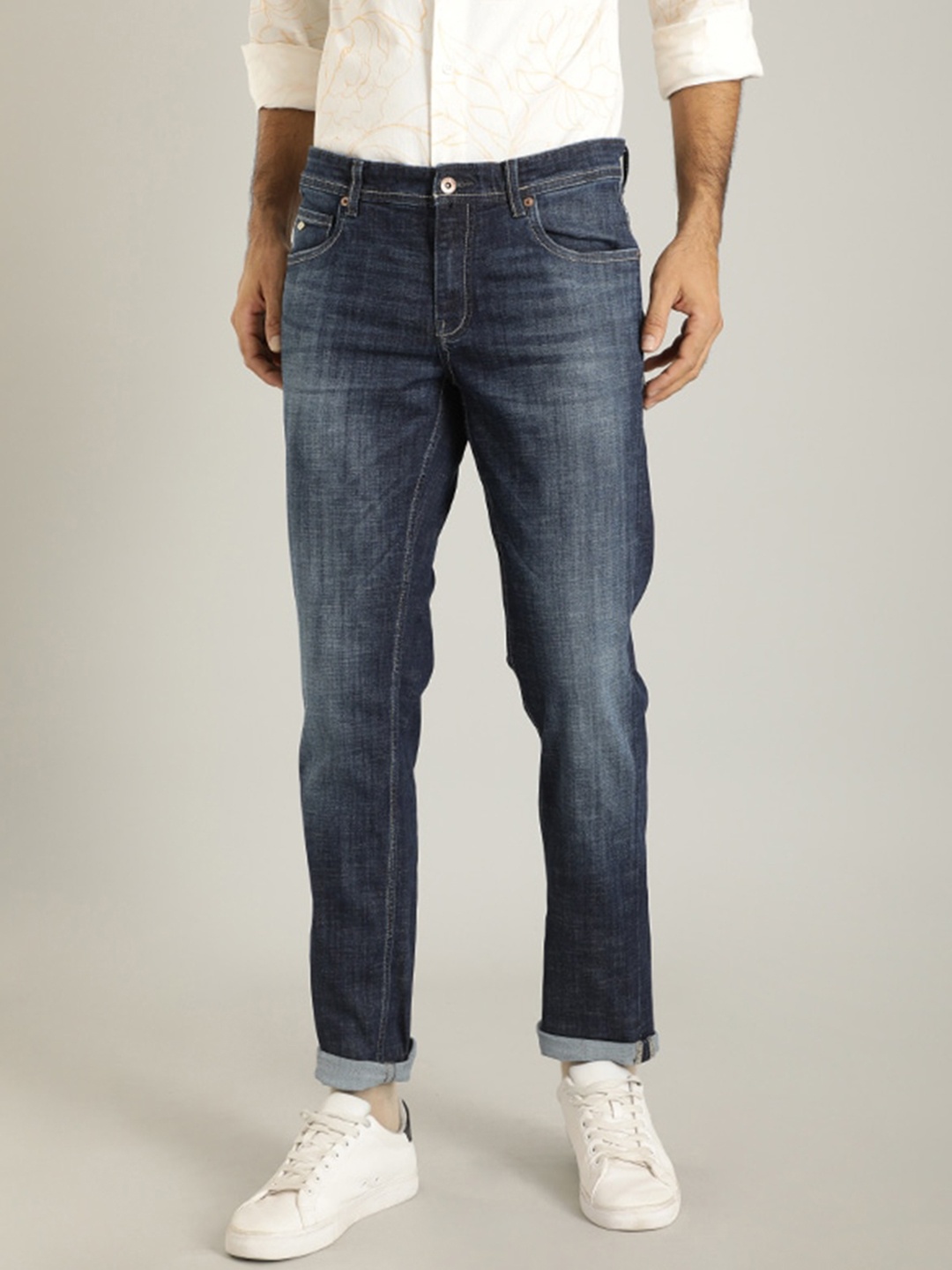 

Indian Terrain Men Brooklyn Slim Fit Clean Look Light Fade Jeans, Blue