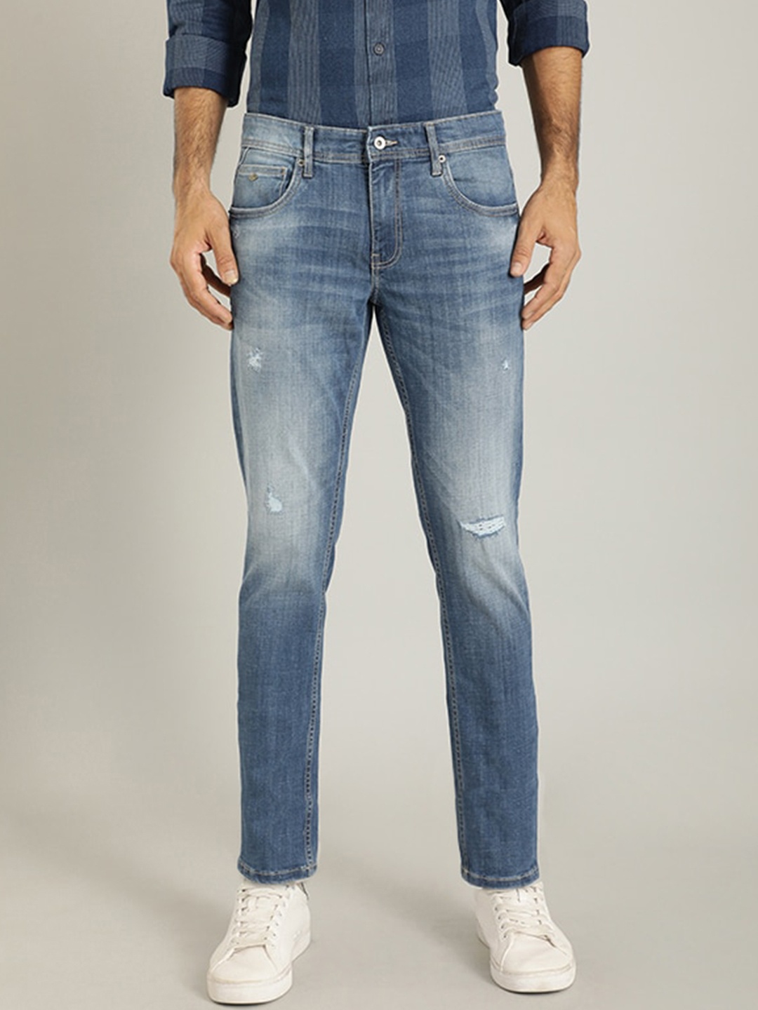 

Indian Terrain Men Kruger Low Distress Skinny Fit Light Fade Stretchable Jeans, Blue