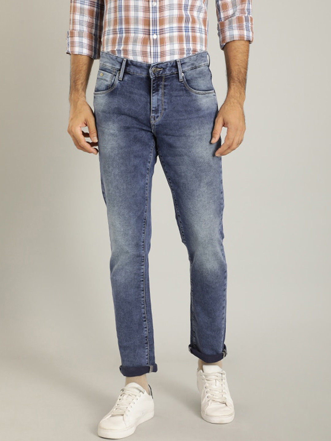

Indian Terrain Men Brooklyn Slim Fit Heavy Fade Clean Look Jeans, Blue