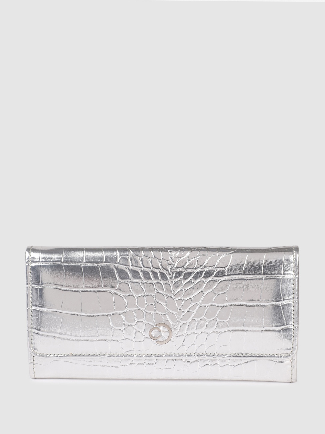 

Caprese Women Textured Two Fold Wallet, Silver