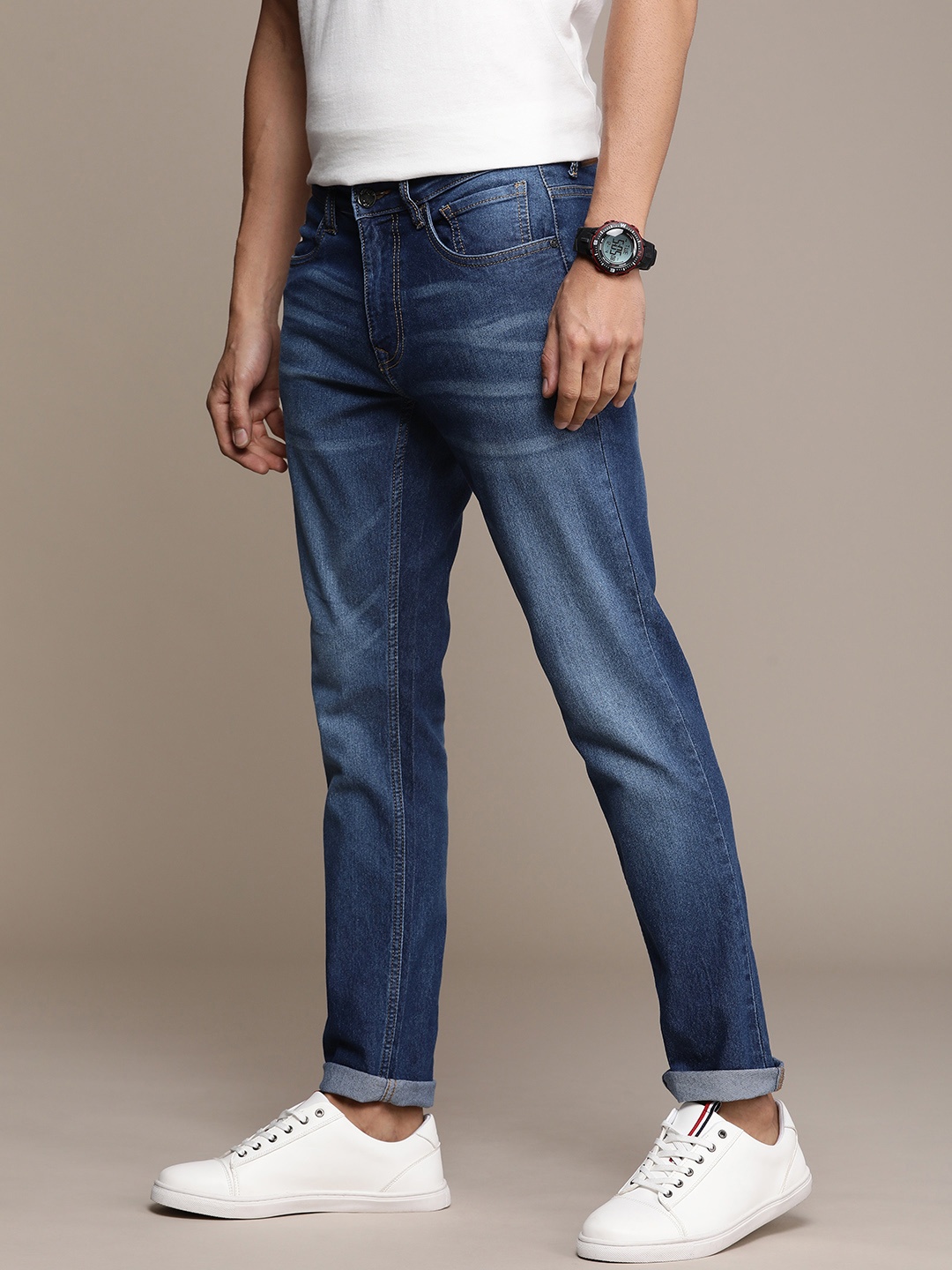 

WROGN Men Slim Fit Heavy Fade Stretchable Jeans, Blue