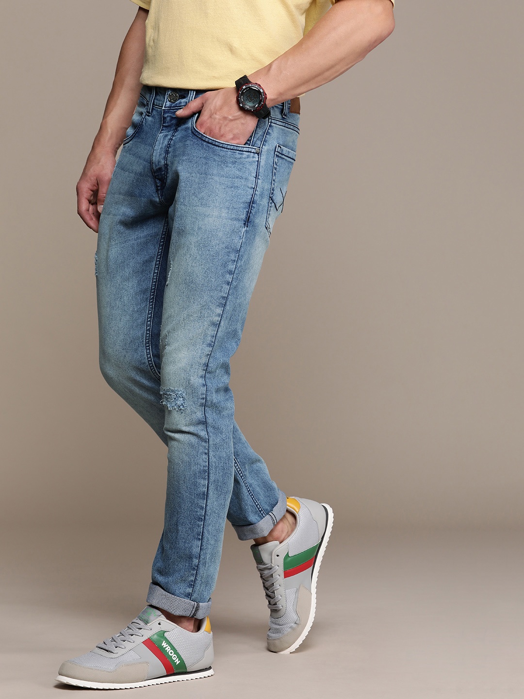 

WROGN Men Slim Fit Light Fade Stretchable Jeans, Blue