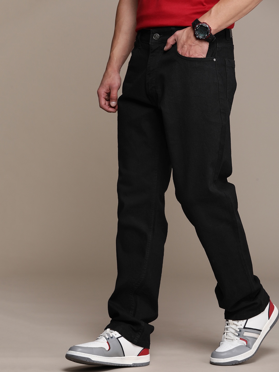 

WROGN Men Anti Fit Stretchable Jeans, Black