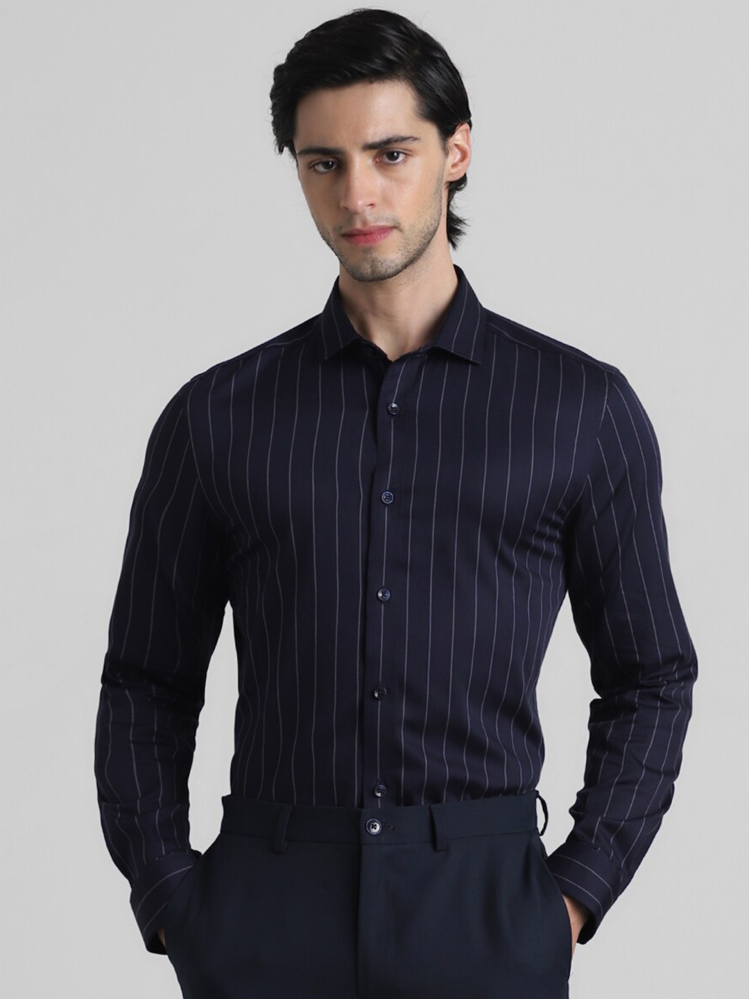 

Jack & Jones Vertical Stripes Spread Collar Cotton Casual Shirt, Navy blue