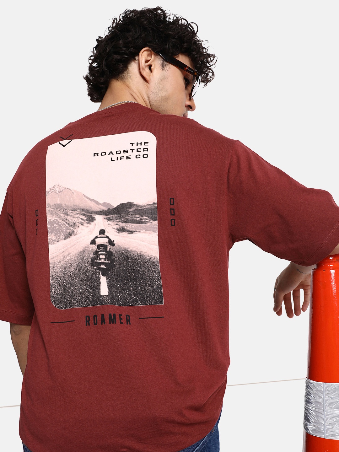 

The Roadster Life Co. Printed Drop-Shoulder Pure Cotton T-shirt, Maroon