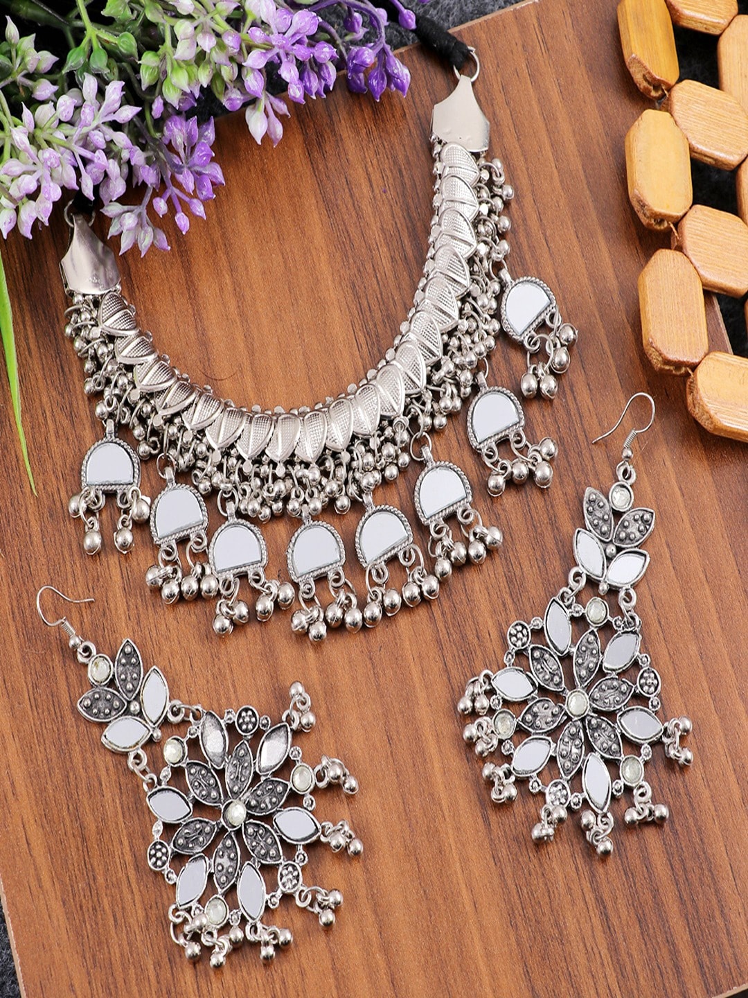 

UNIVERSITY TRENDZ Silver Plated Mirror Work Jewellery Set