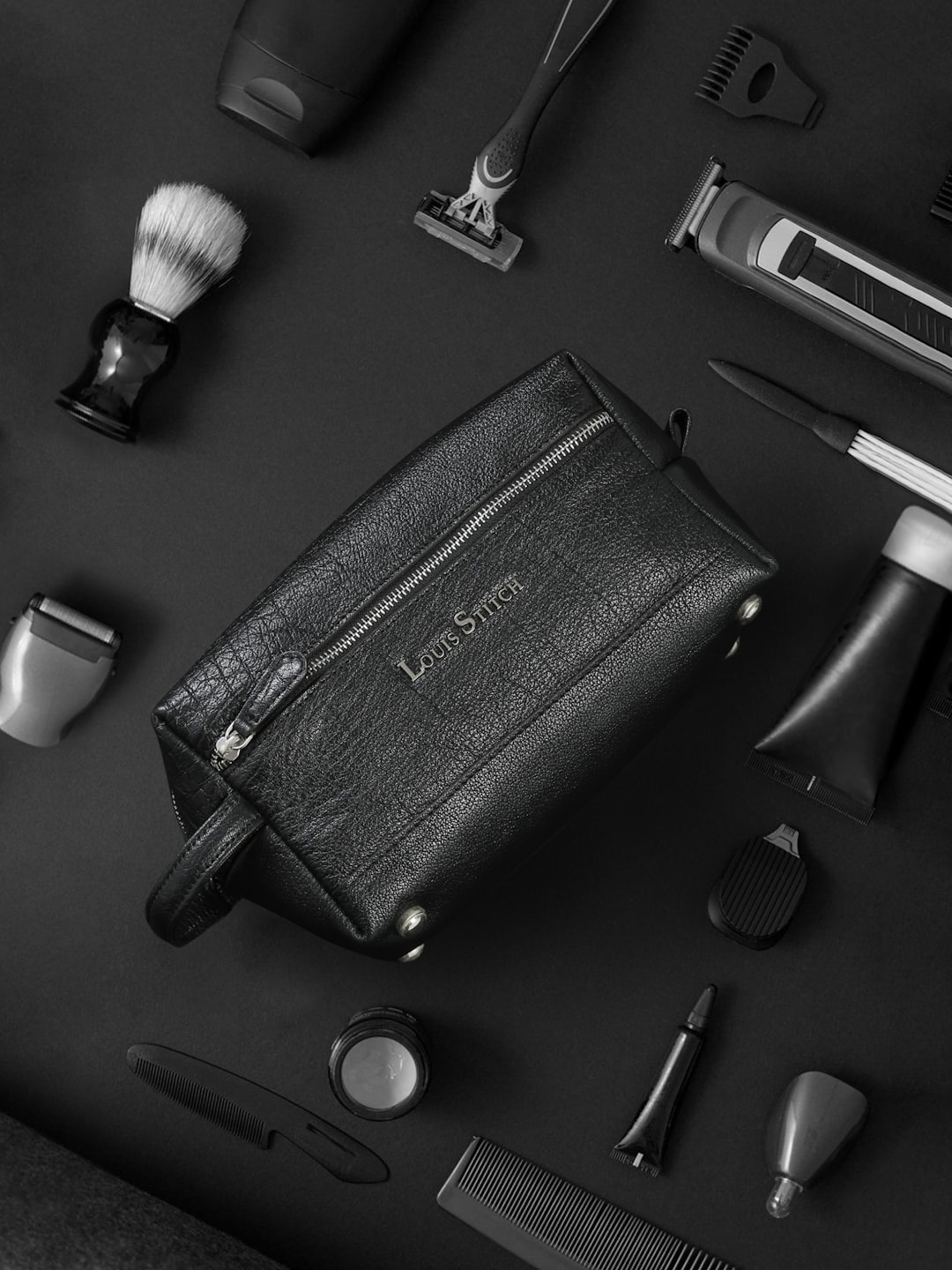 

LOUIS STITCH Leather Travel Toiletry Kit, Black