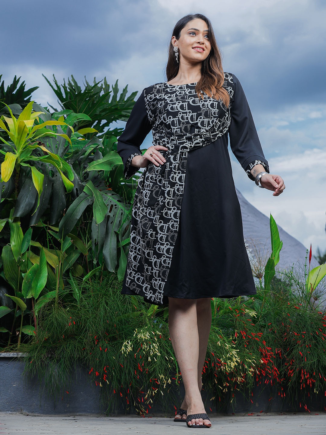 

9shines Label Plus Size Abstract Printed Layered Asymmetric Hem A-Line Dress, Black