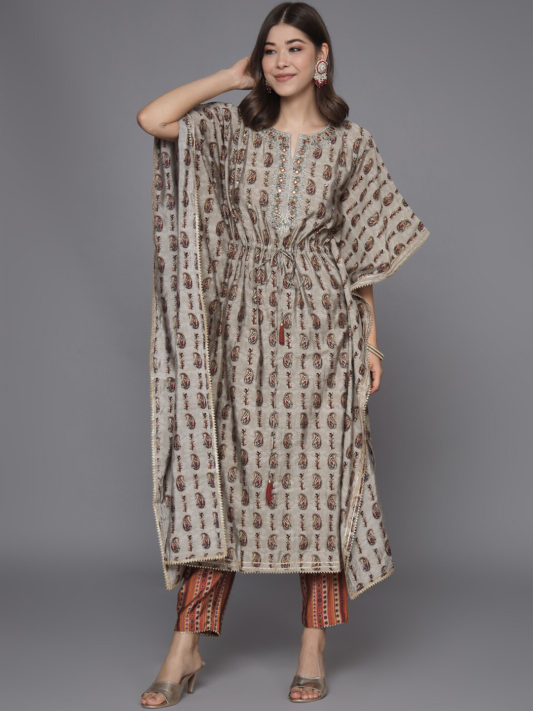 

HEEPOSH Paisley Printed Mirror Work & Gotta Patti Kaftan Kurta With Trousers, Beige