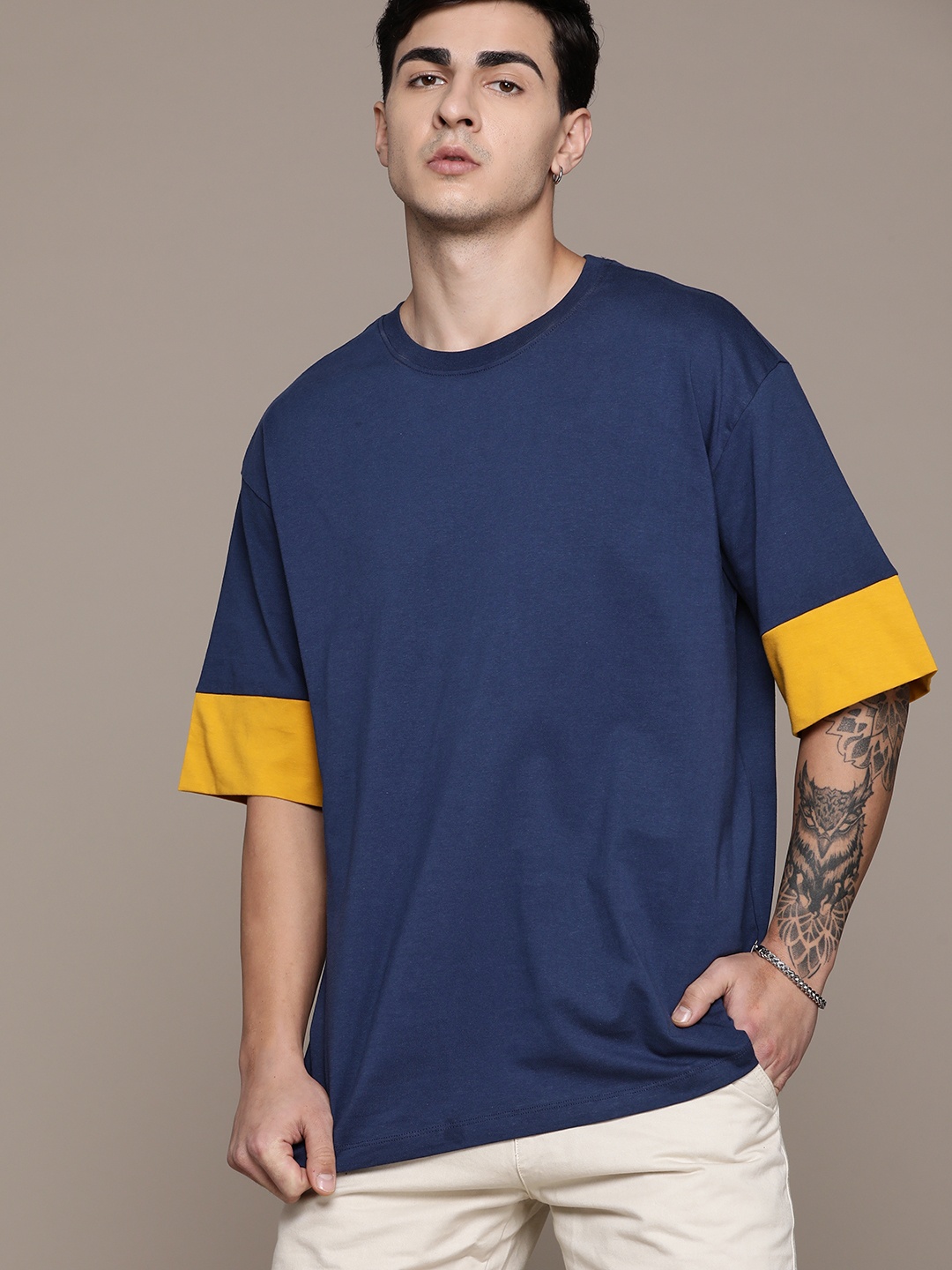 

The Roadster Lifestyle Co. Oversized Fit Drop-Shoulder Sleeves Pure Cotton T-shirt, Navy blue