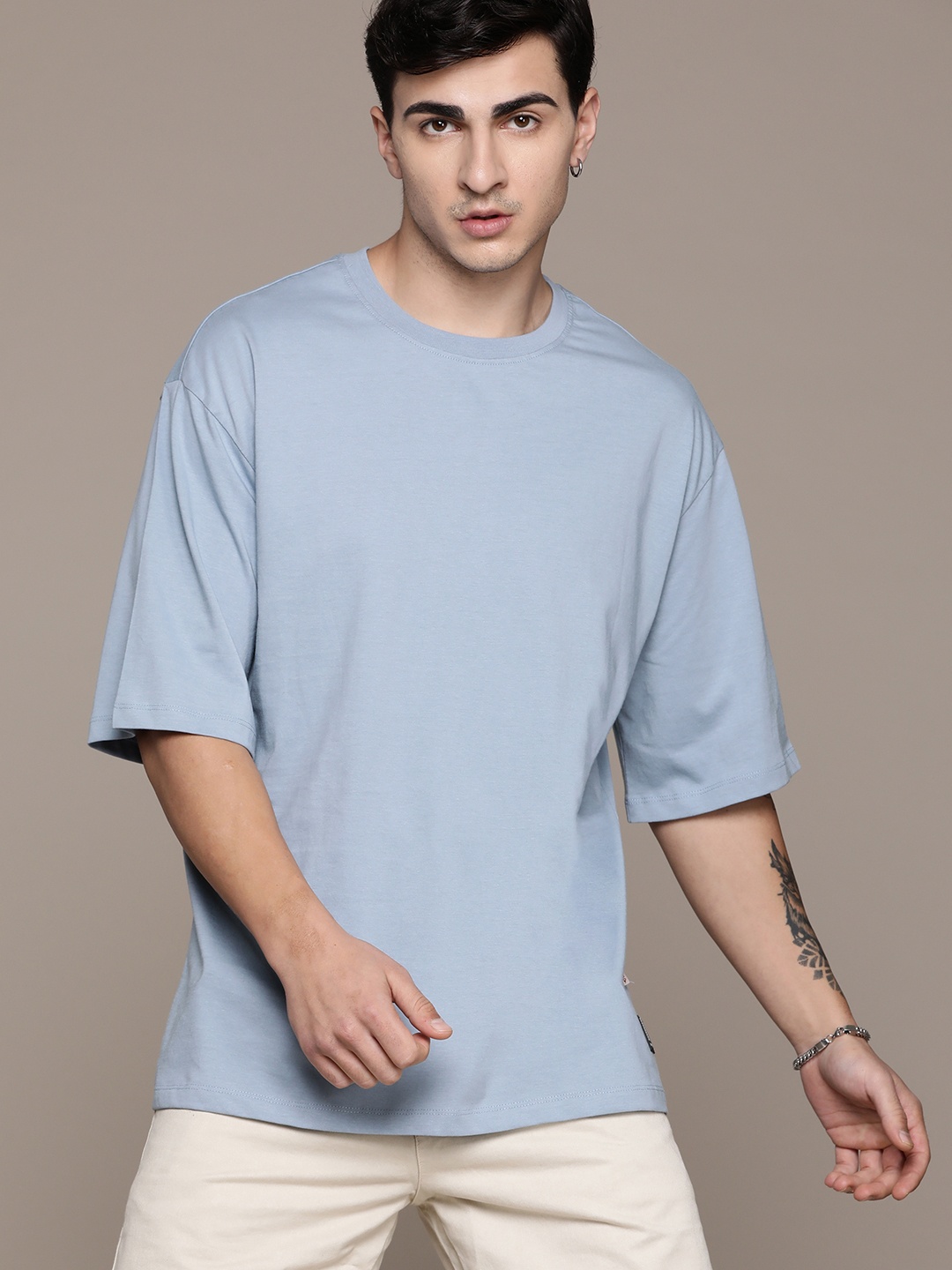 

The Roadster Lifestyle Co. Oversized Fit Drop-Shoulder Sleeves Pure Cotton T-shirt, Blue