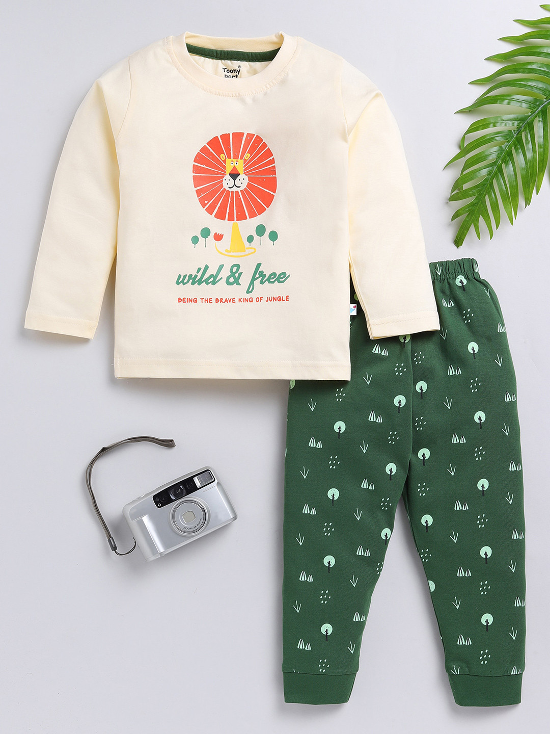 

Toonyport Boys Printed Cotton T-shirt With Trousers, Cream