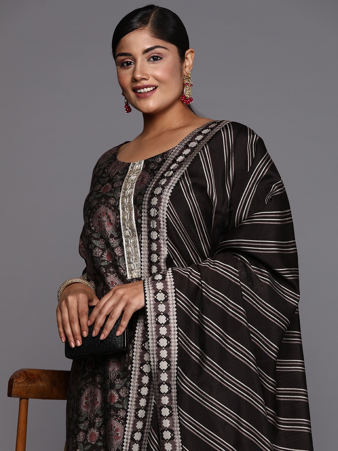 

EXTRA LOVE BY LIBAS Plus Size Floral Printed Sequinned Kurta with Palazzos & Dupatta, Brown