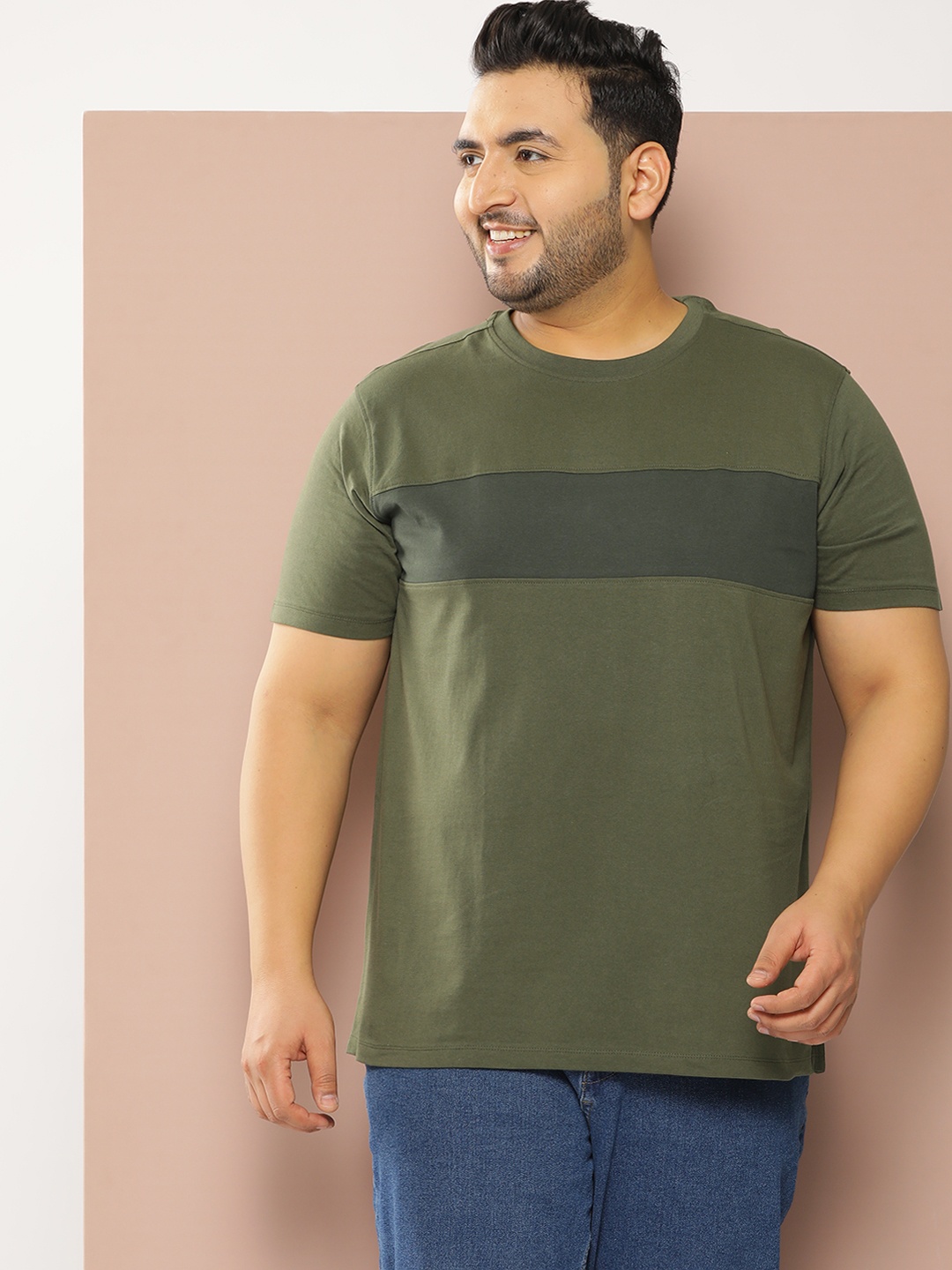 

Sztori Men Plus Size Solid Regular Fit T-shirt, Olive