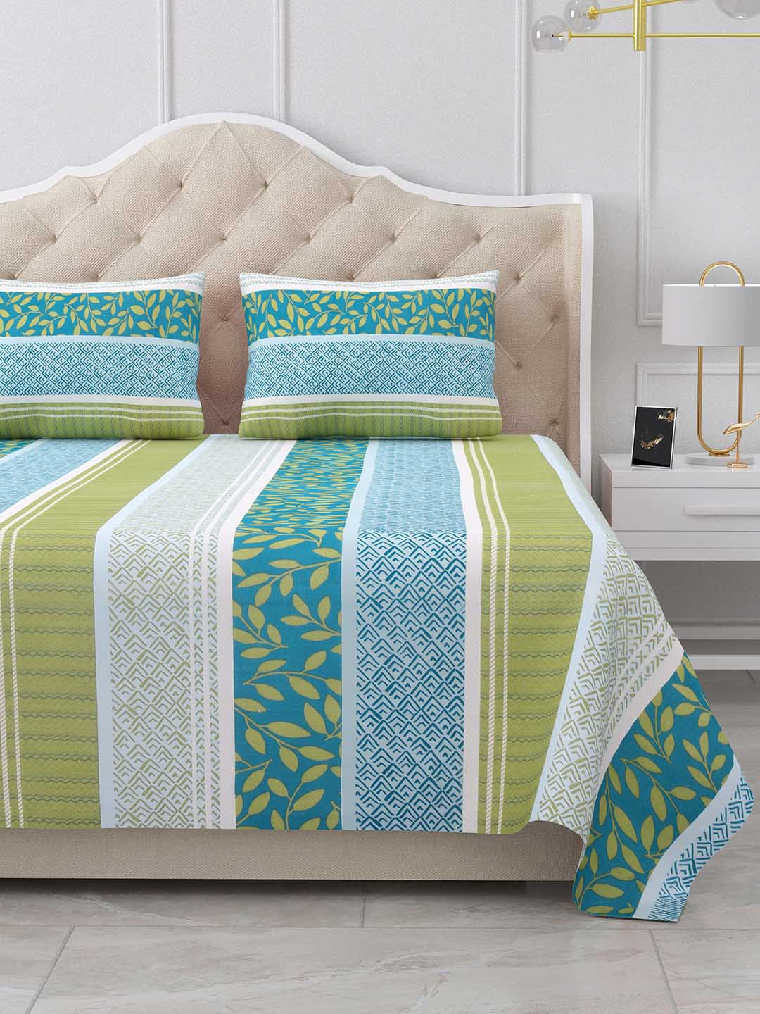 

BELLA CASA Stella Blue & White Floral 180 TC Cotton King Bedsheet With 2 Pillow Covers