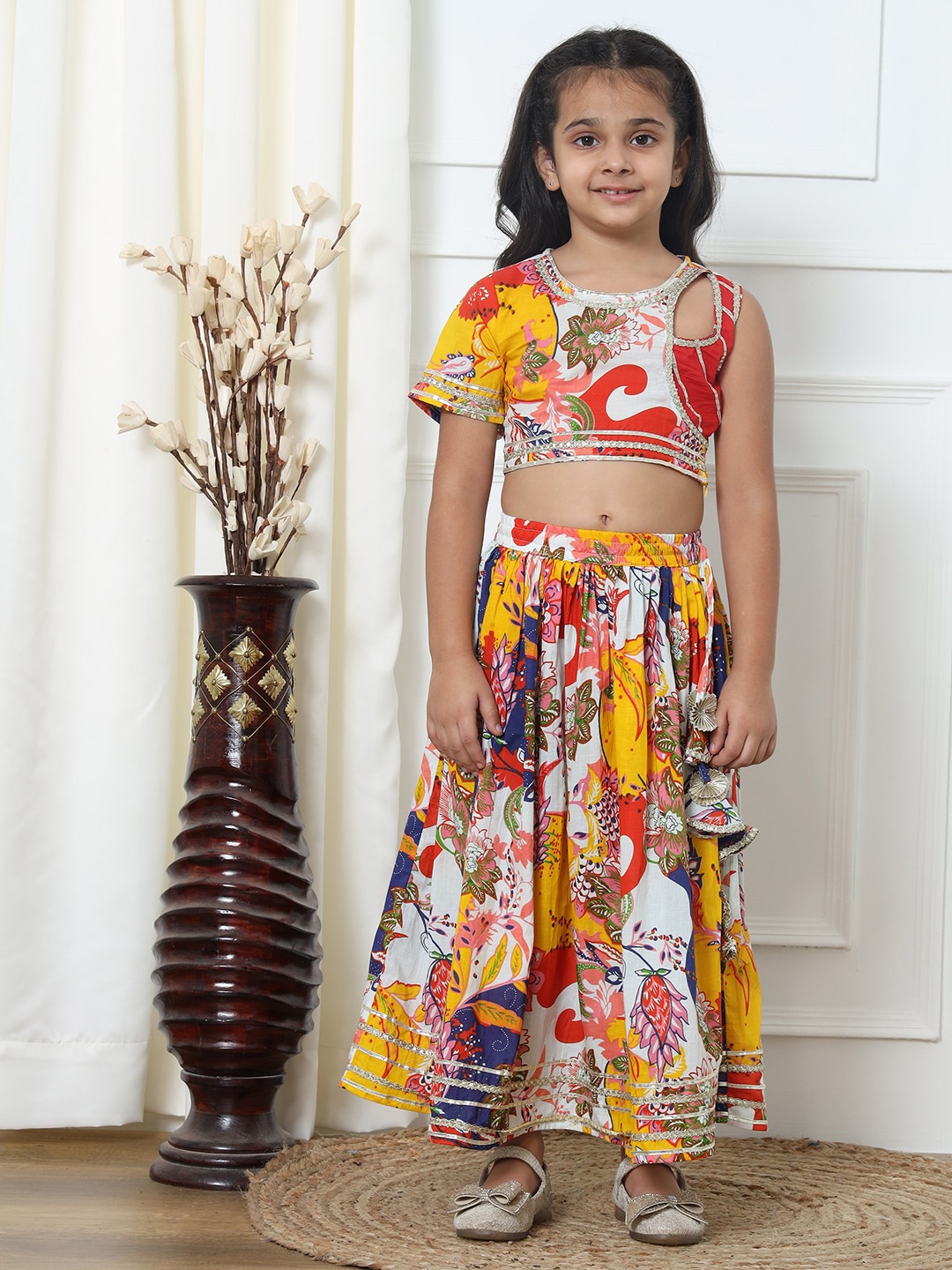 

Readiprint Girls Floral Printed Ready to Wear Lehenga Choli, Yellow