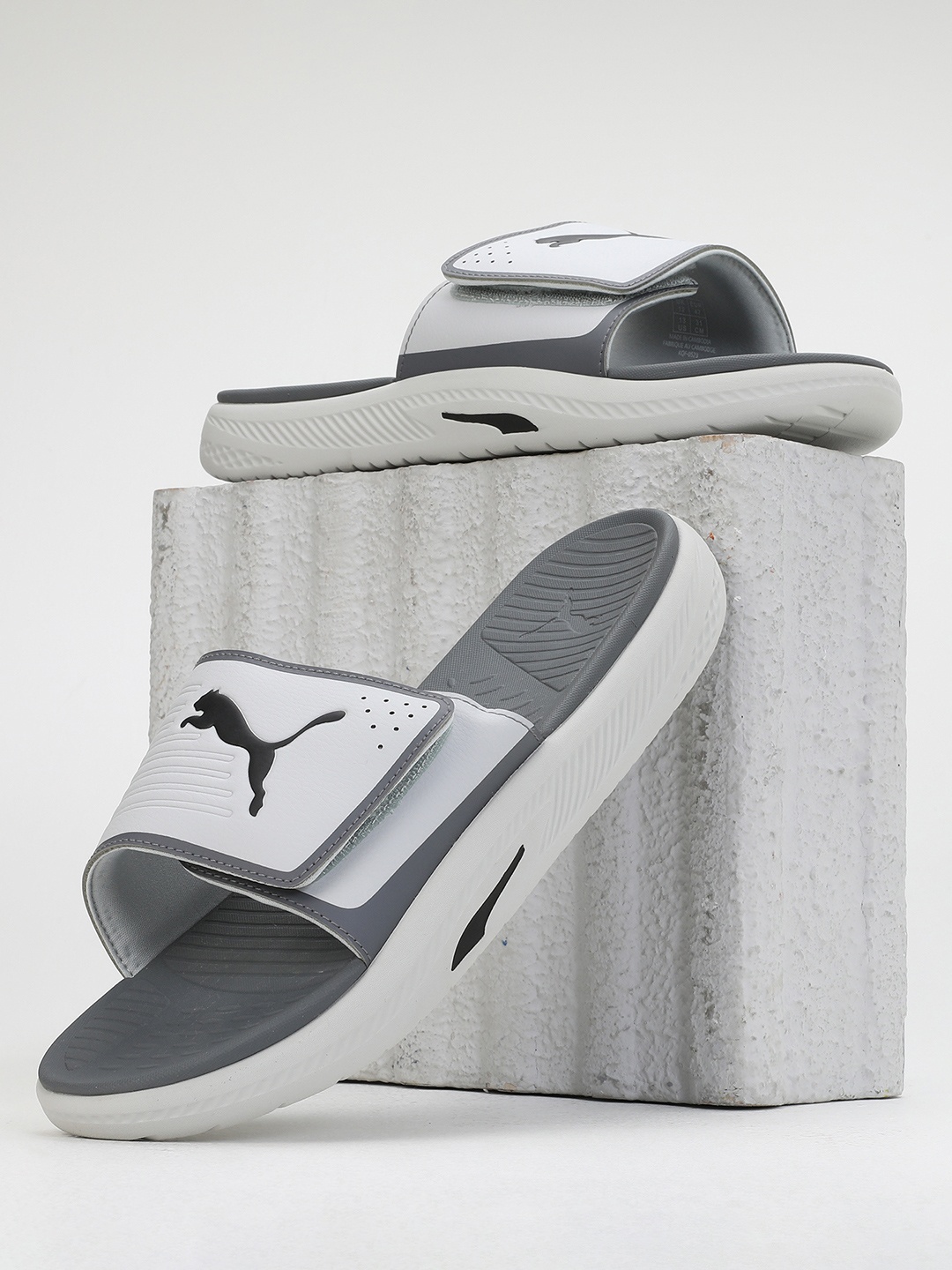 

Puma Men SOFTRIDE Sliders, Grey