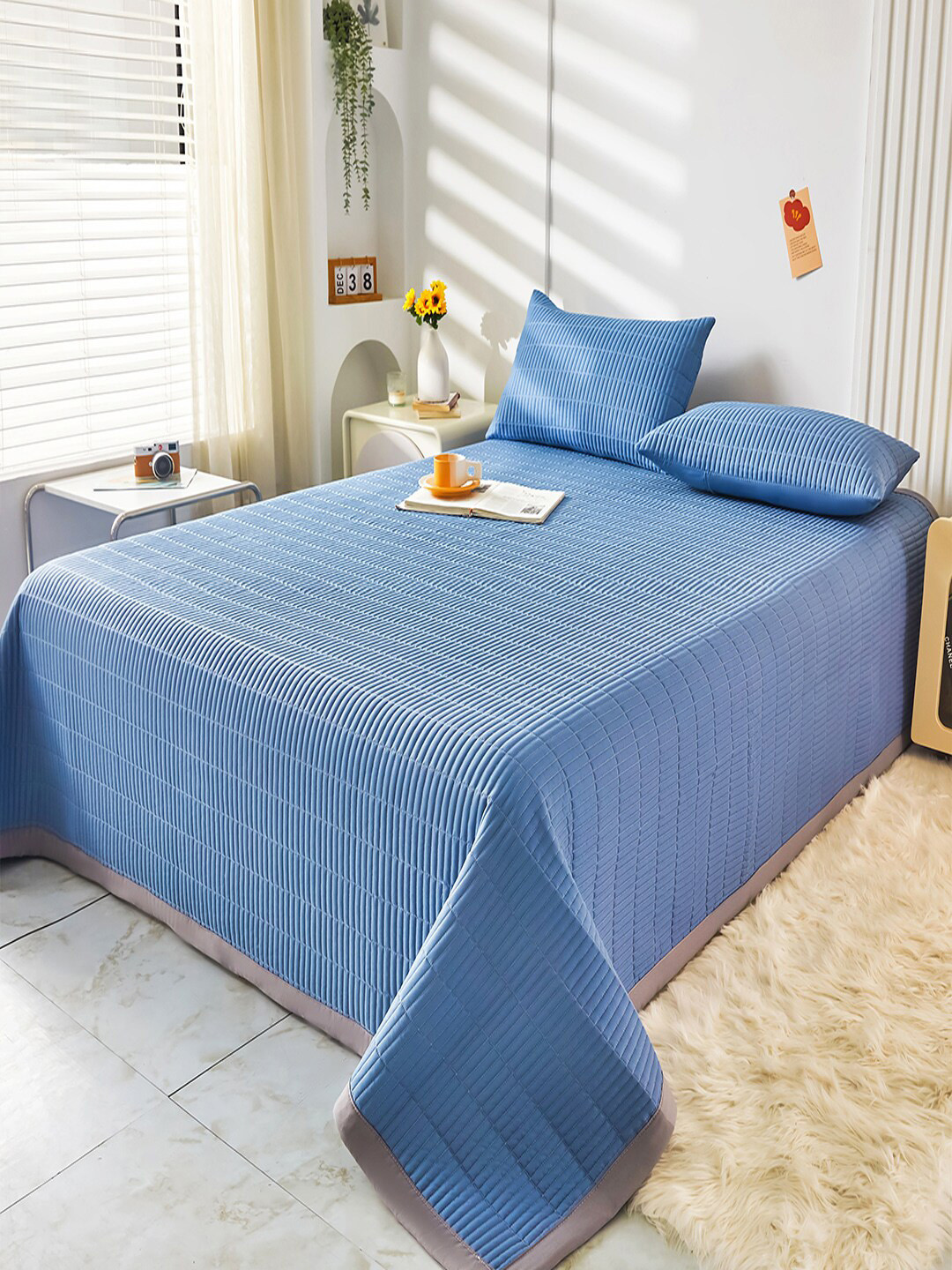 

JC HOME Blue Grey Printed Single Bed Cover With Pillow Covers