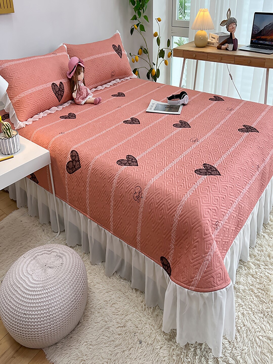 

JC HOME Pink White Printed Double Queen Bed Cover With Pillow Covers
