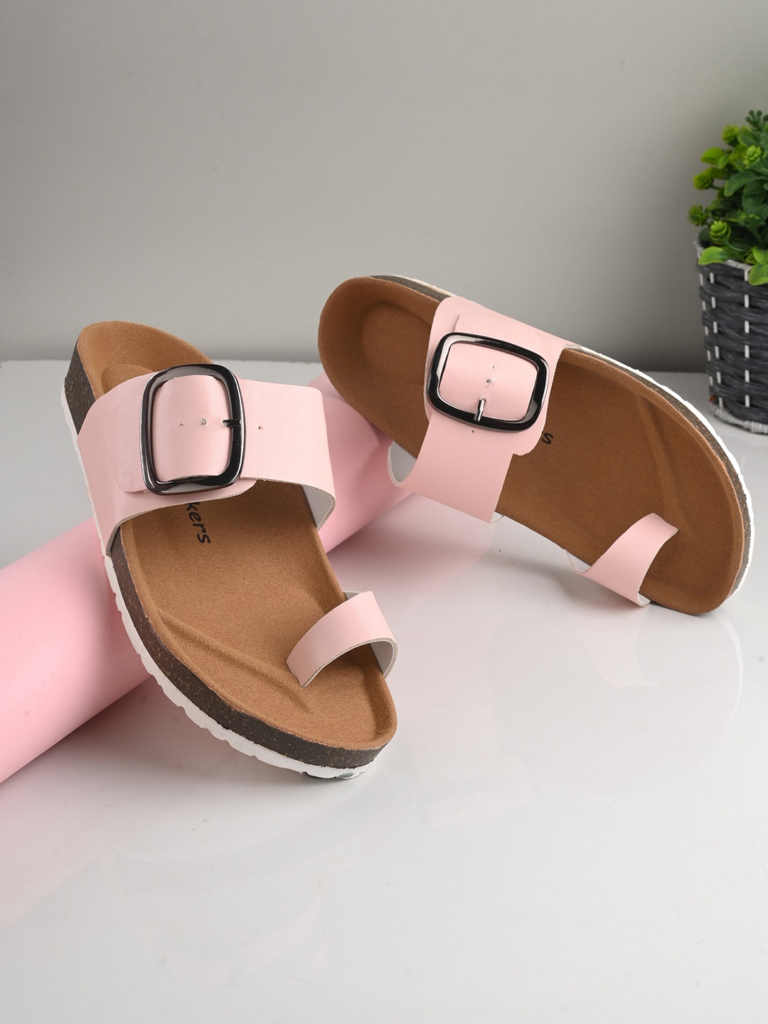 

BRISKERS One Toe Toe Flats With Buckles Detail, Pink