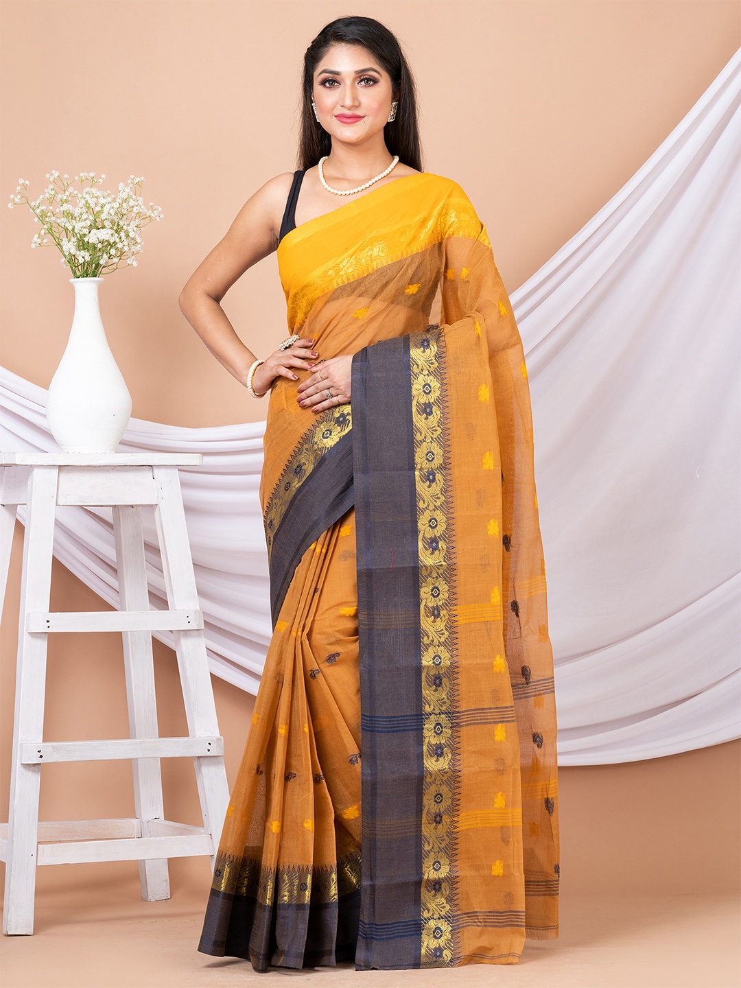 

HOUSE OF ARLI Ethnic Motifs Woven Design Zari Pure Cotton Taant Saree, Brown