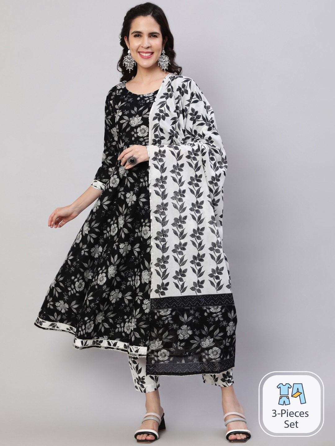 

SAABHI Floral Printed Pure Cotton Anarkali Kurta with Palazzos & Dupatta, Black