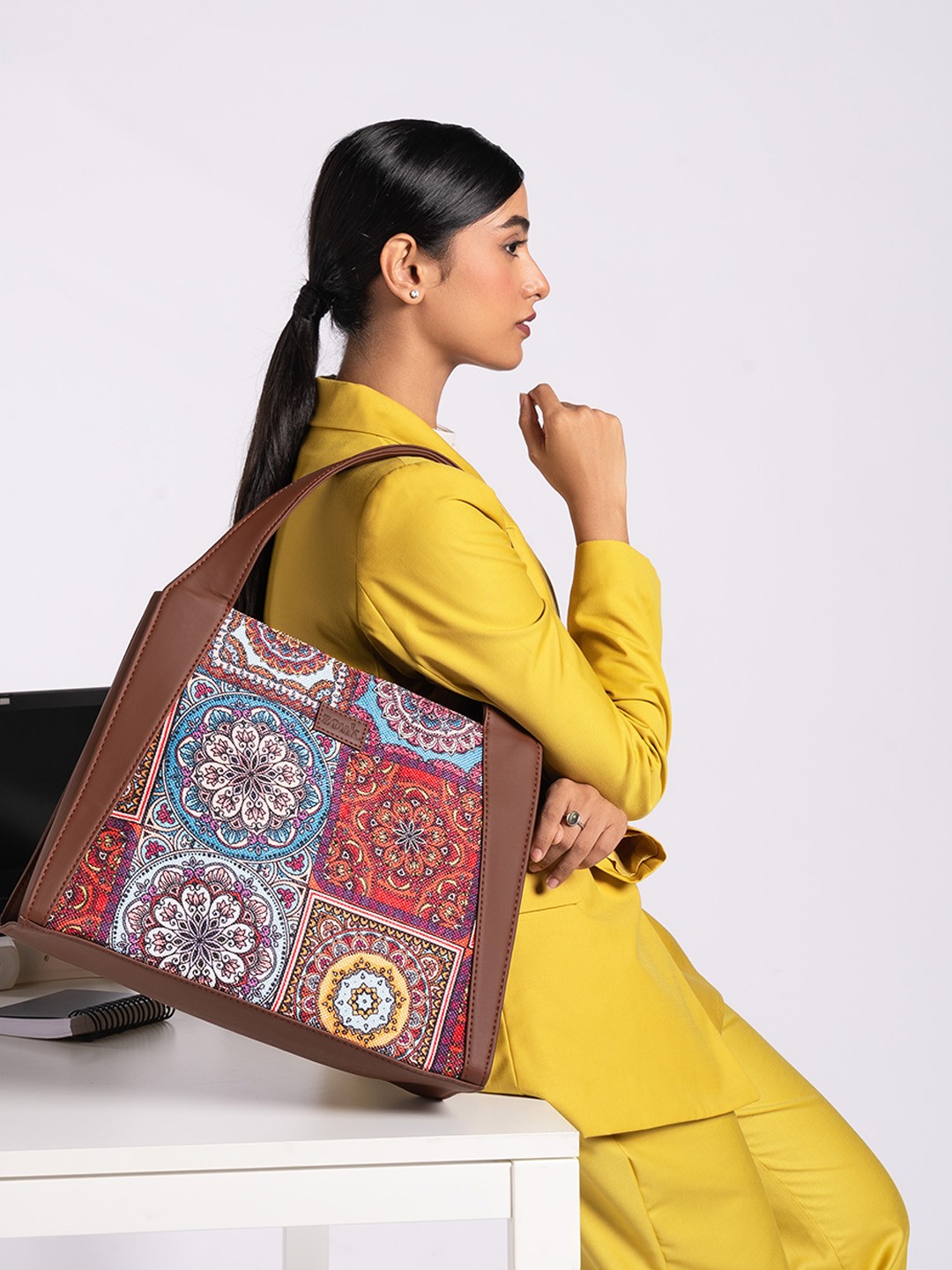 

ZOUK Ethnic Motifs Printed Oversized Structured Jute Handheld Bag, Brown