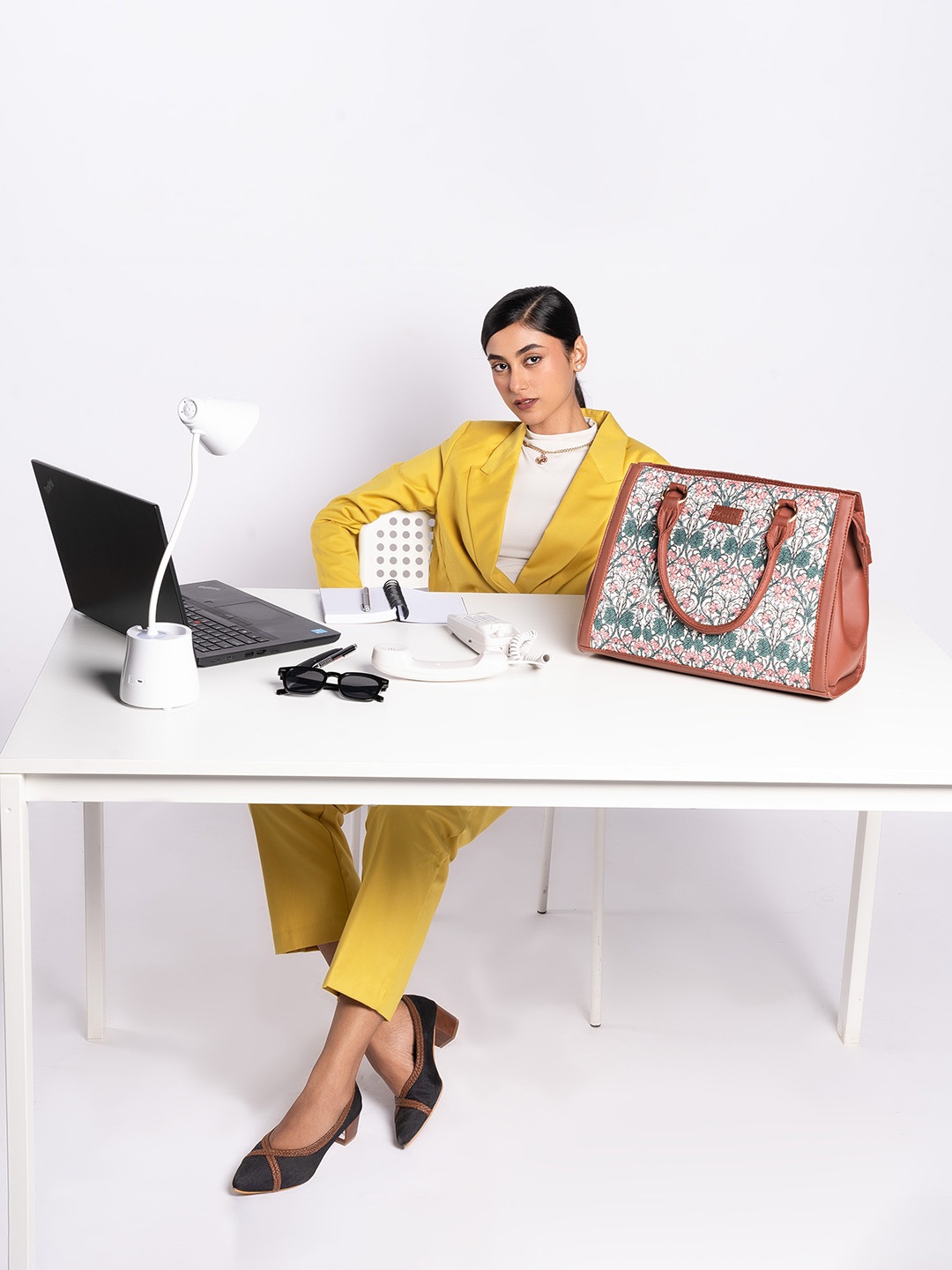 ZOUK Floral Printed Oversized Structured Jute Handheld Bag, Pink