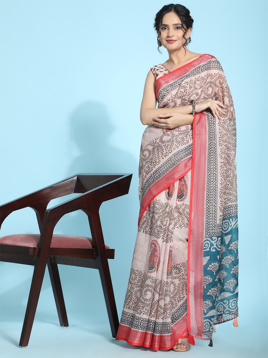 

RACHNA Floral Printed Saree, Beige