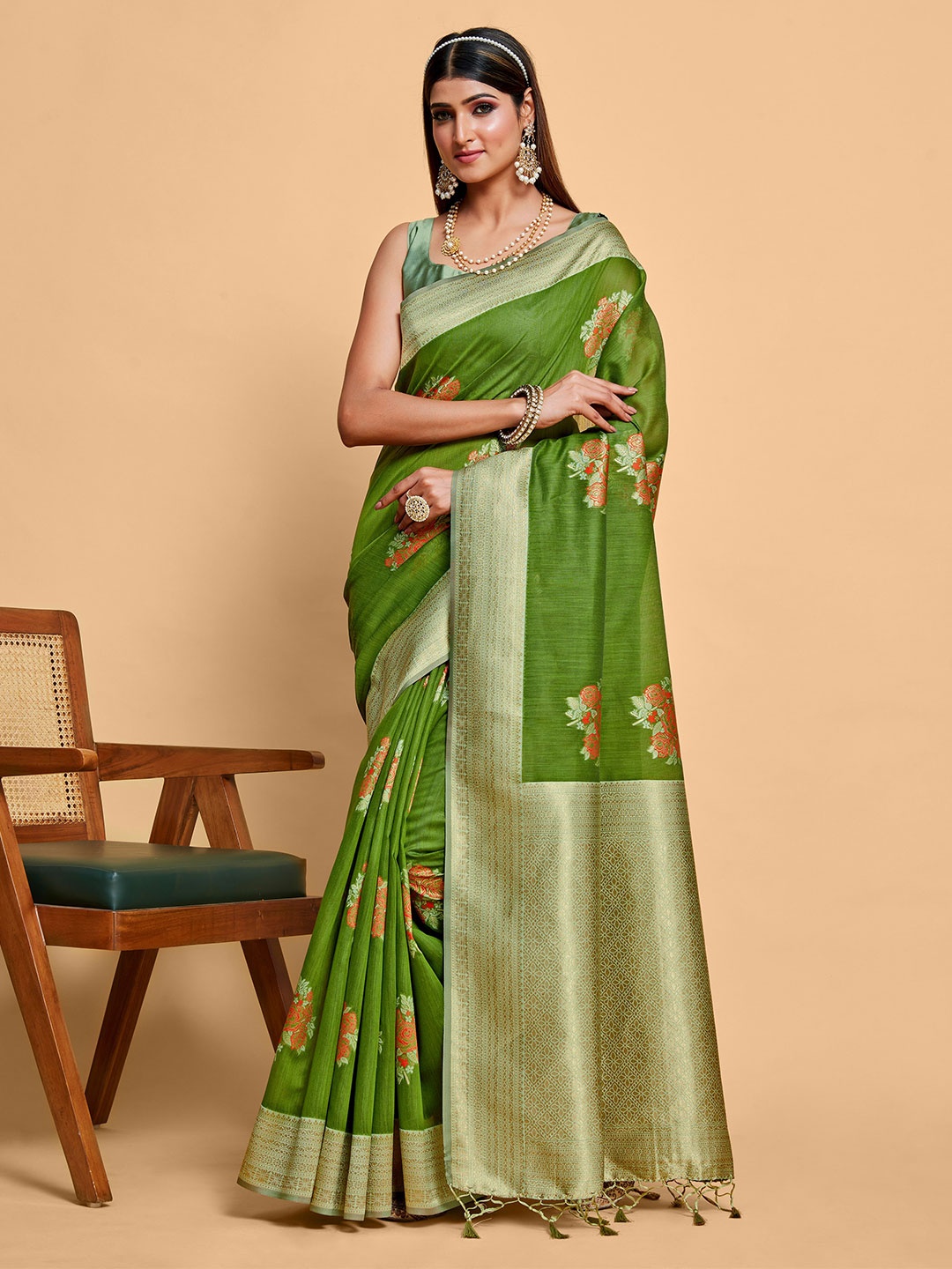 

MIMOSA Floral Woven Design Zari Kanjeevaram Saree, Green