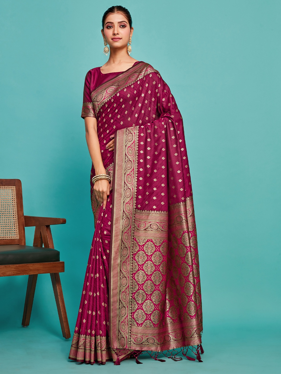 

MIMOSA Ethnic Motifs Woven Design Zari Art Silk Kanjeevaram Saree, Purple
