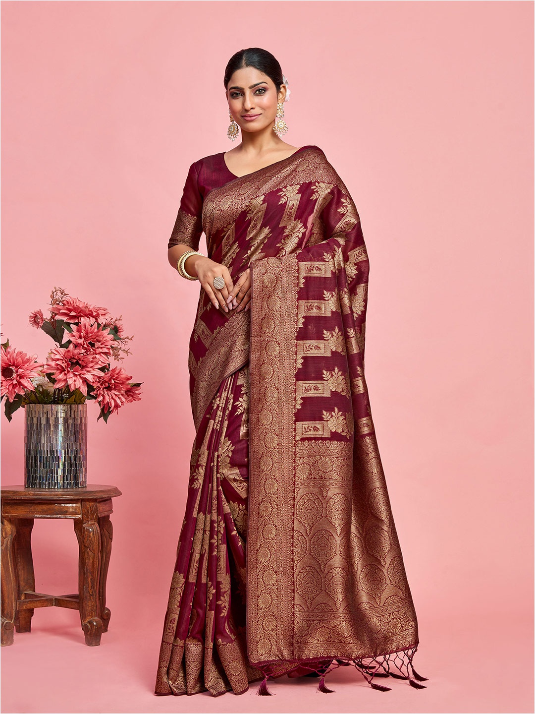

MIMOSA Woven Design Zari Banarasi Saree, Purple