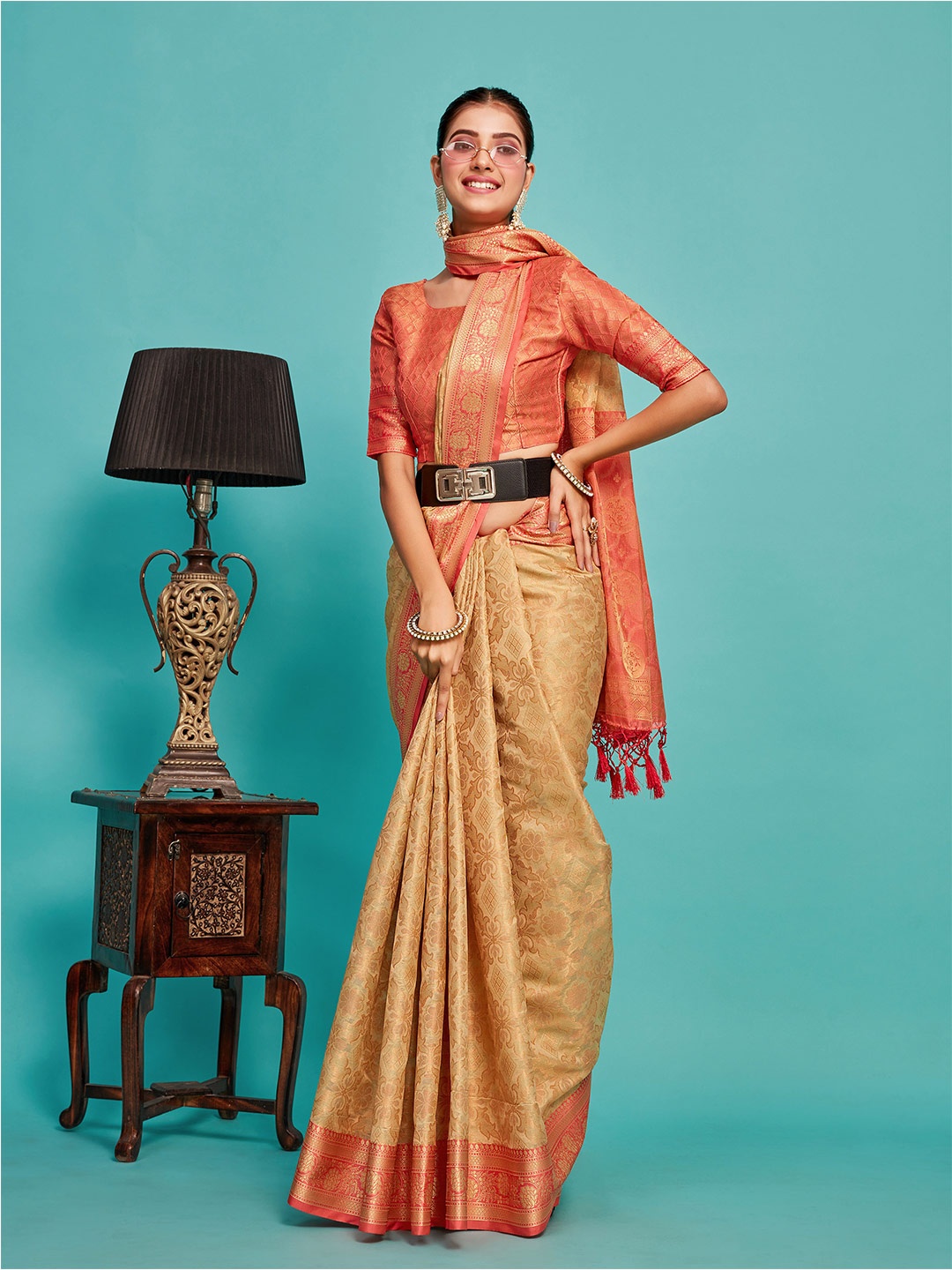 

MIMOSA Ethnic Woven Design Zari Kanjeevaram Saree, Brown