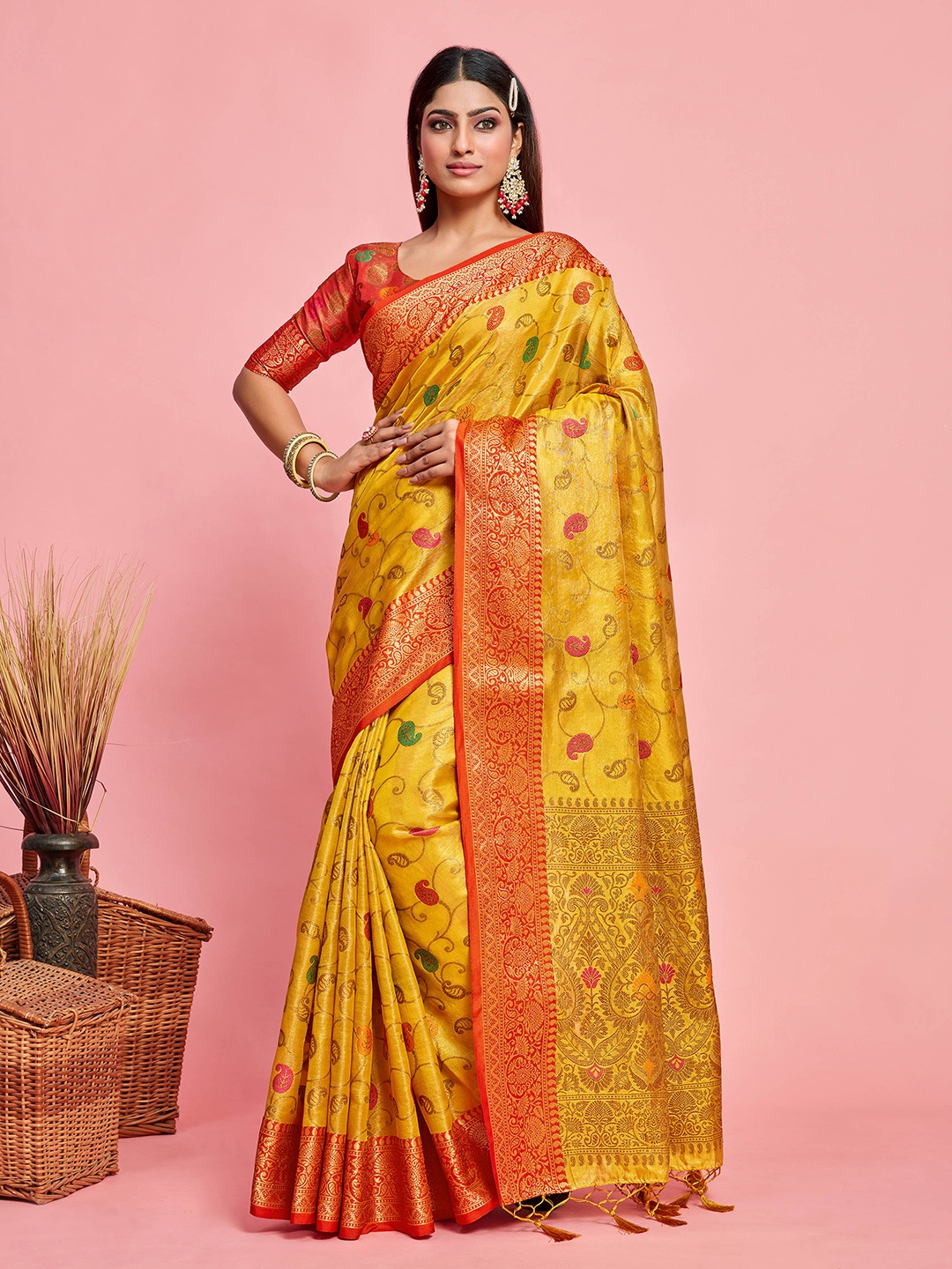 

MIMOSA Ethnic Motifs Woven Design Zari Art Silk Banarasi Saree, Gold