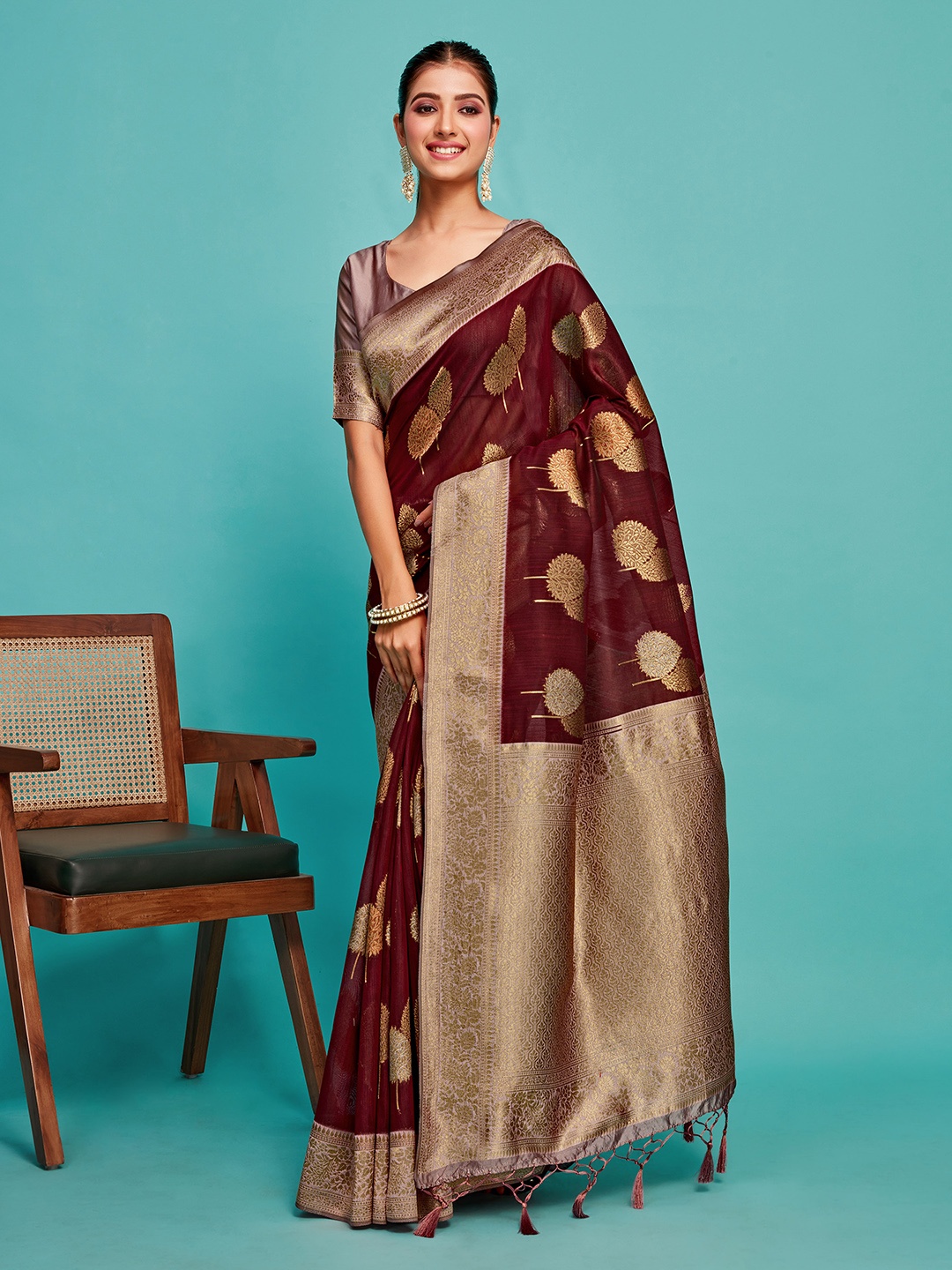 

MIMOSA Ethnic Motifs Woven Design Zari Kanjeevaram Saree, Burgundy