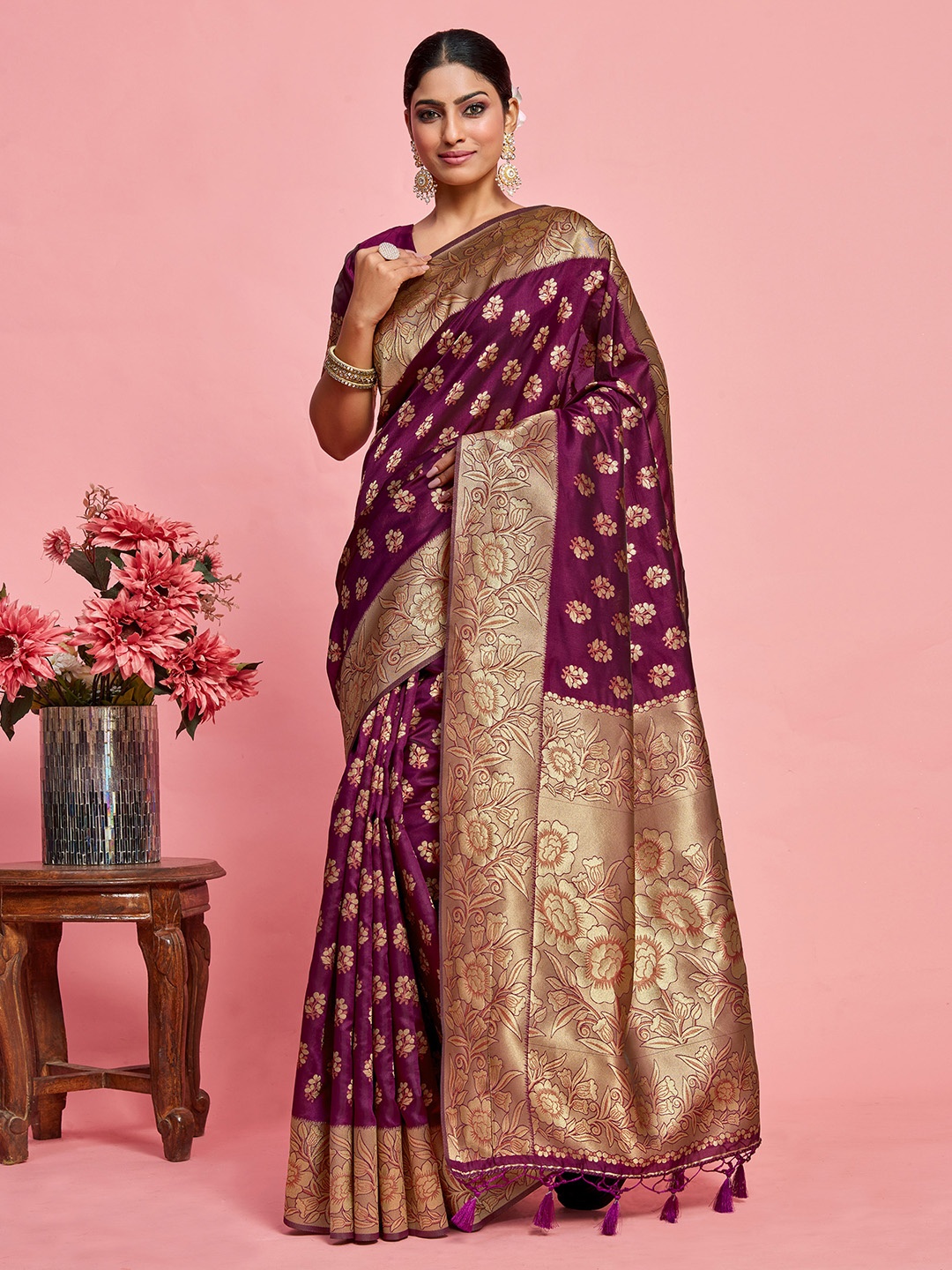 

MIMOSA Ethnic Motifs Woven Design Zari Art Silk Kanjeevaram Saree, Burgundy