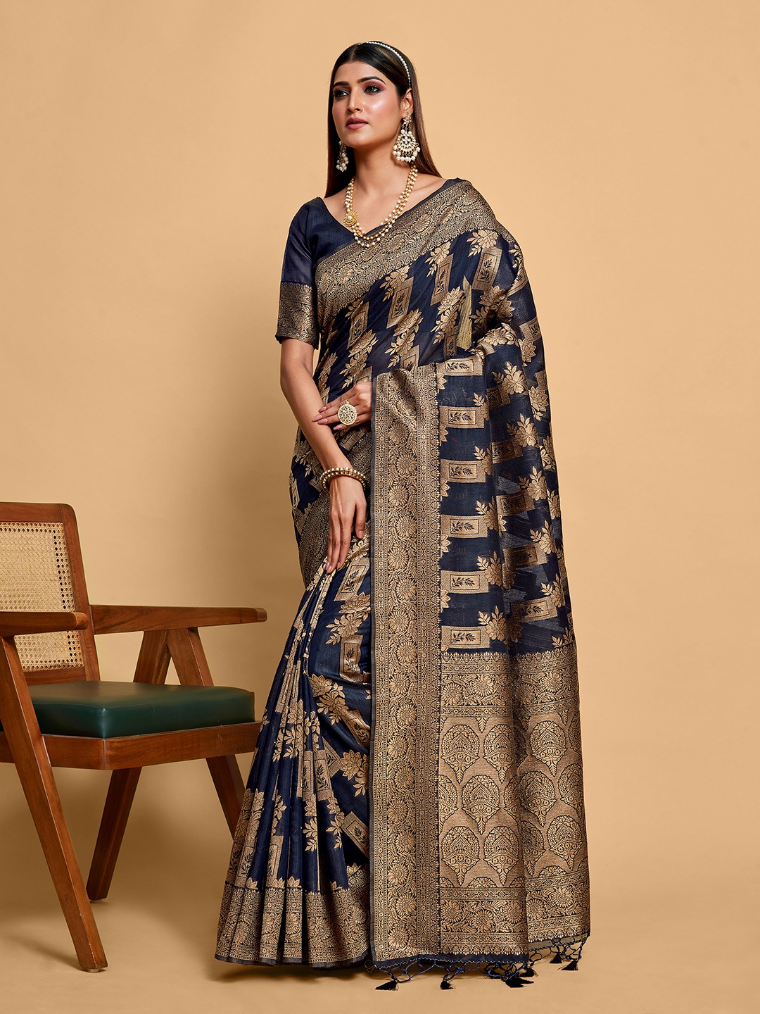 

MIMOSA Ethnic Motifs Woven Design Zari Detailed Banarasi Saree, Blue