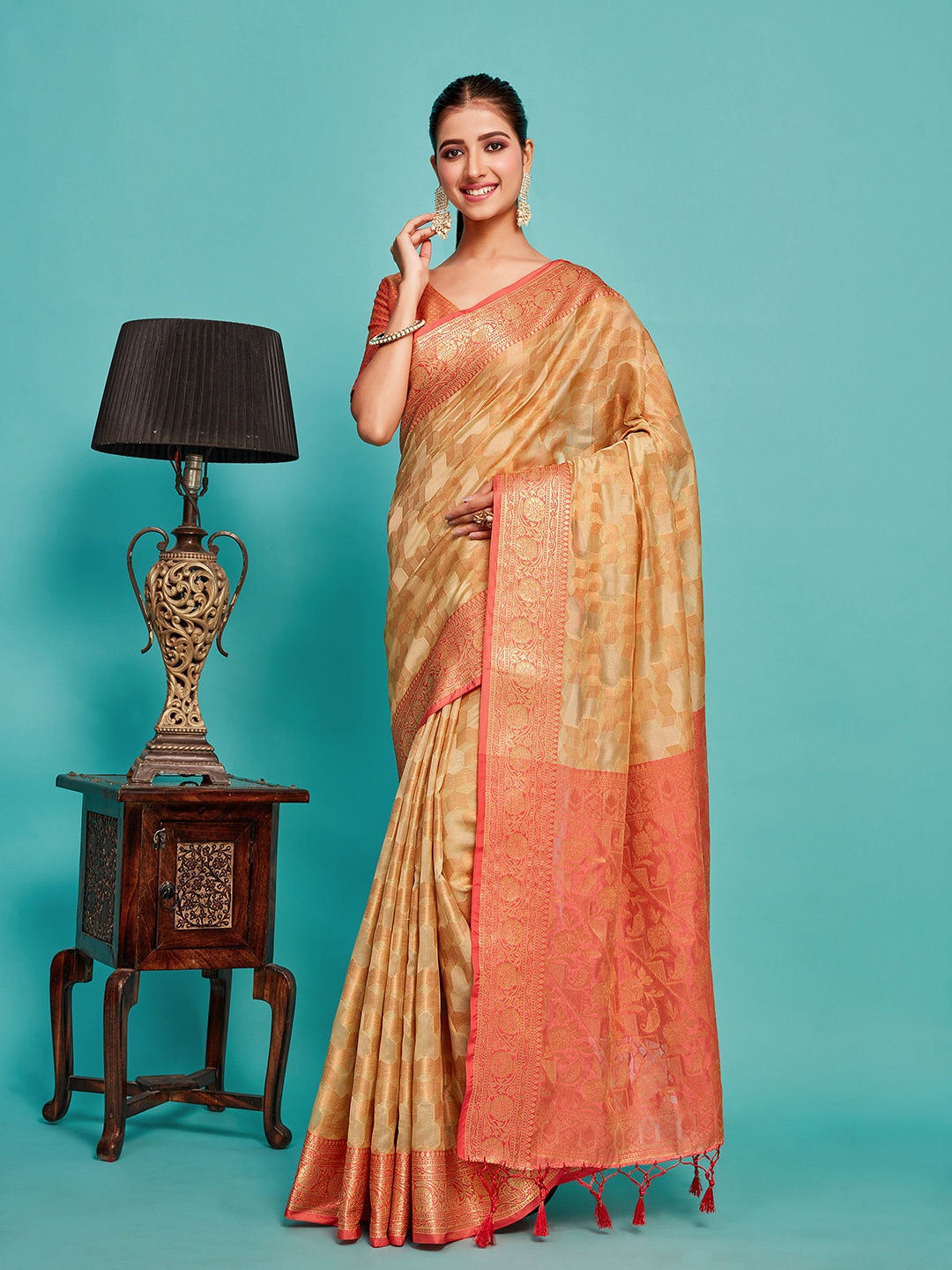 

MIMOSA Geometric Woven Design Zari Kanjeevaram Saree, Brown