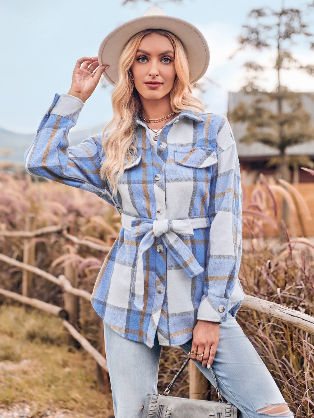 

StyleCast Blue Checked Spread Collar Longline Shacket