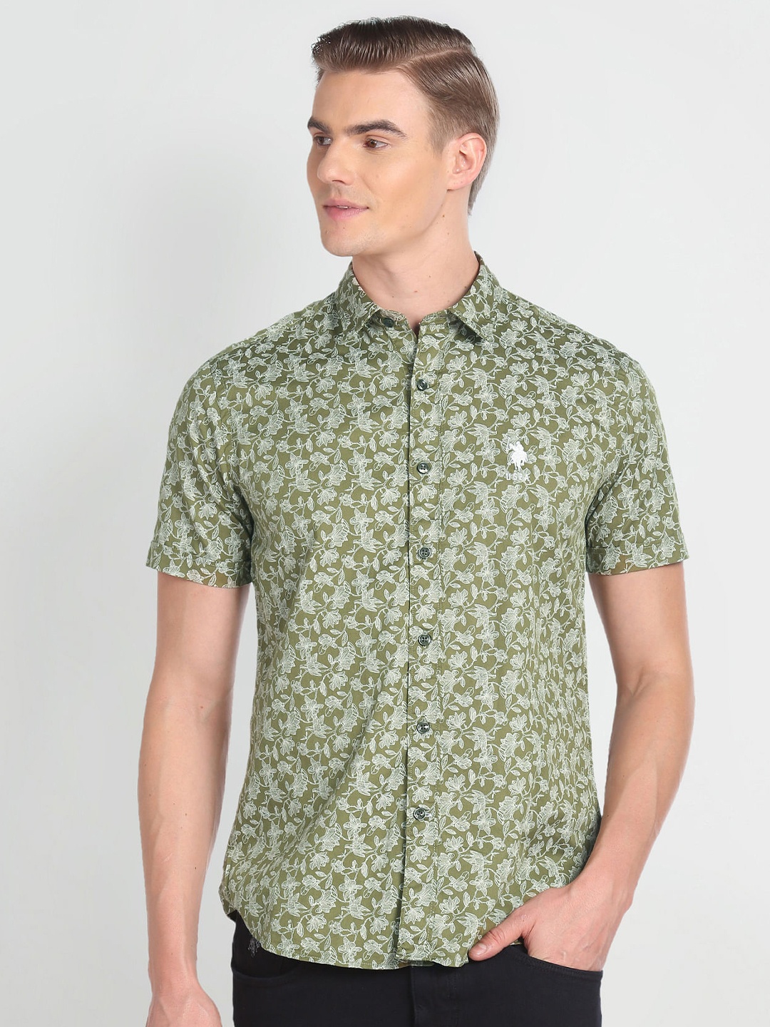 

U.S. Polo Assn. Denim Co. Slim Fit Floral Printed Spread Collar Chest Pocket Casual Shirt, Green