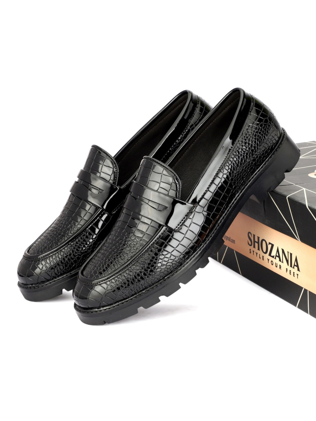 

SHOZANIA Men Textured Leather Formal Loafers, Black