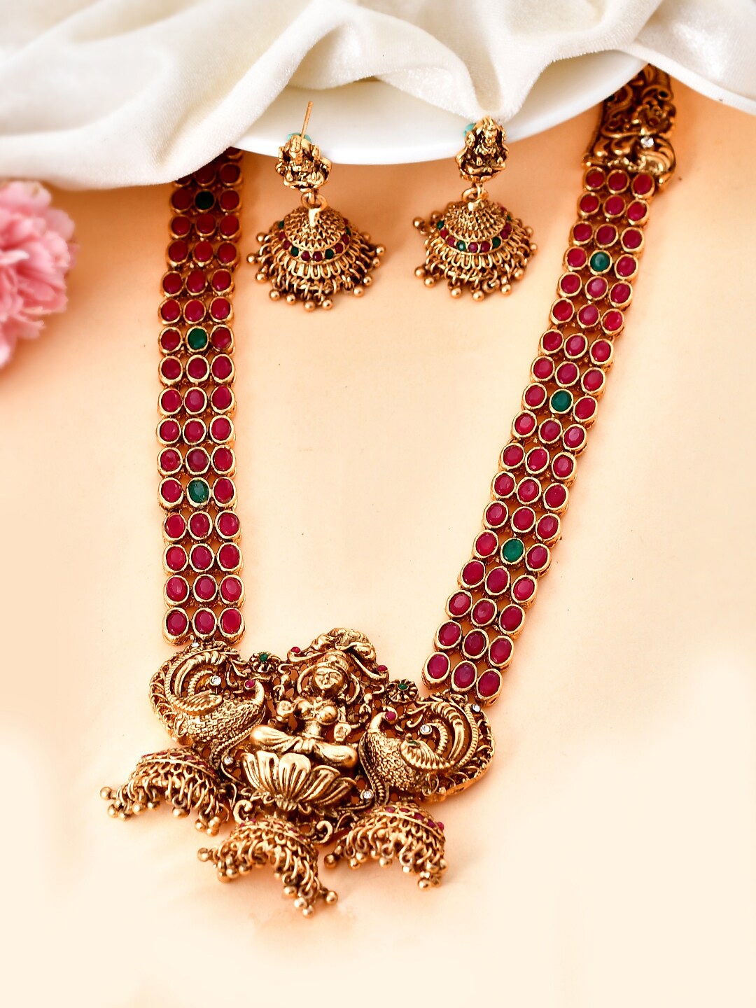 

Silvermerc Designs Gold-Plated Stone-Studded Lakshmi Jewellery Set