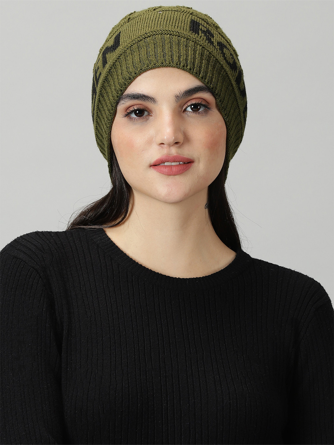 

Rodzen Self Design Woollen Beanie Caps, Olive