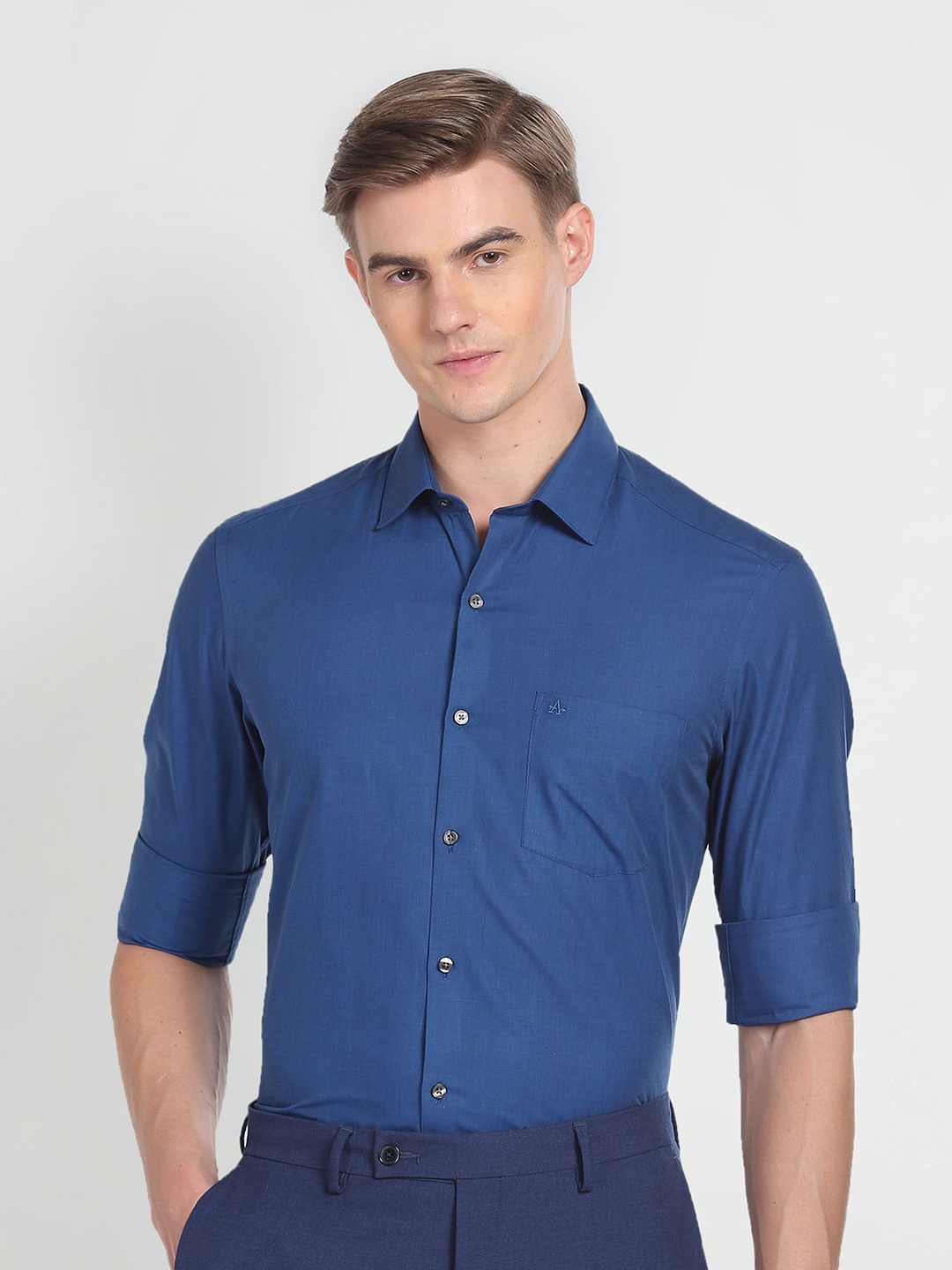 

Arrow Spread Collar Slim Fit Formal Shirt, Navy blue