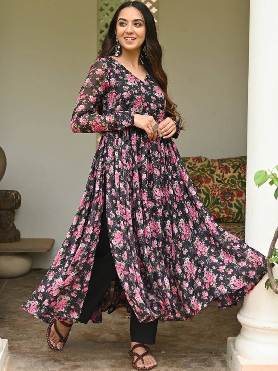 

KALINI Floral Printed V-Neck Pleated Georgette Anarkali Kurta, Black